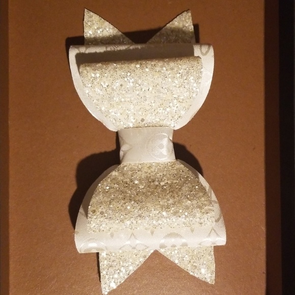 Hair bow - Picture 4 of 8